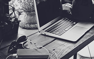 1球惊醒！曼城最大隐患曝光，瓜帅战术遭完爆暗藏危机